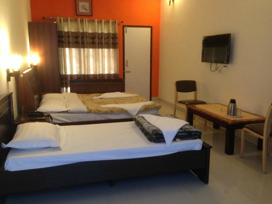 Kodai Sunshine Hotel